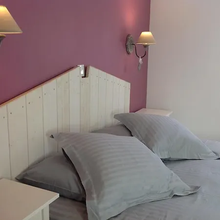 Les Arums De فندق مبيت وإفطار سانغوينت