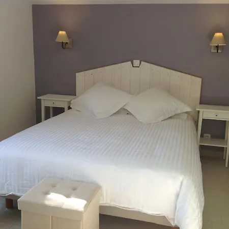 فندق مبيت وإفطار Les Arums De سانغوينت