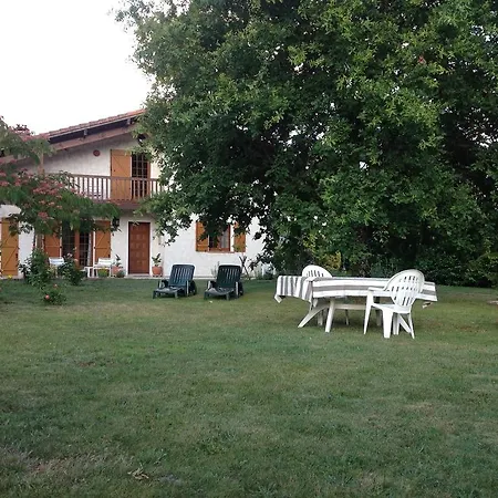 Les Arums De Bed & Breakfast