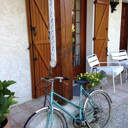 فندق مبيت وإفطار Les Arums De سانغوينت