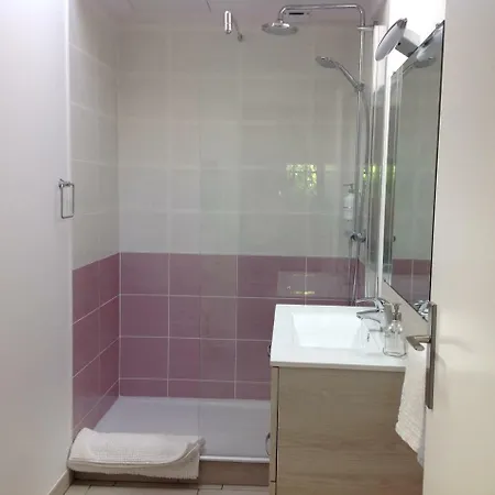 Les Arums De فندق مبيت وإفطار